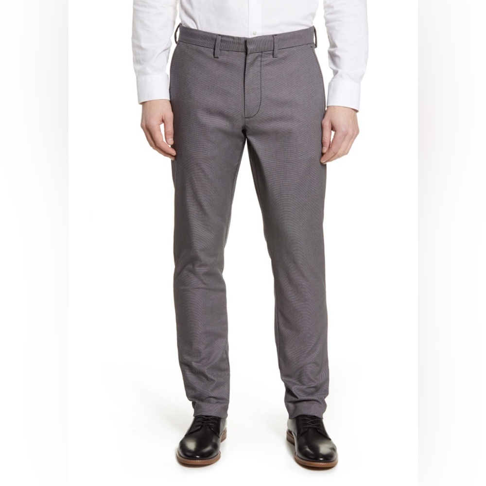 NWT Tan Nordstrom Men’s Shop Athletic Fit Stretch Non-Iron Chino.  32 x 32